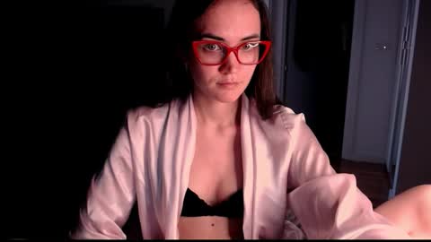 Evelyn online show from 03.10.26