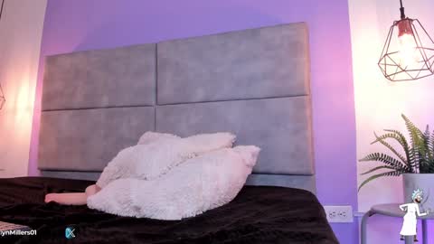 Snapshot of evelyn_millers_11 chatting on 01.11.25 Evelyn online show from 01.11.25