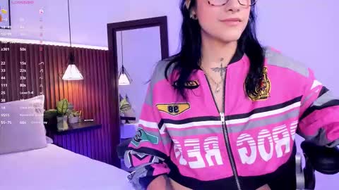 evelyn online show from 10.19.25