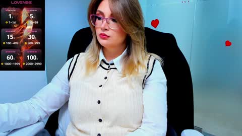 evelyne_rose online show from 02.06.25