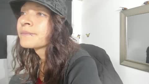 Snapshot of evelynesex chatting on 09.20.25 Evelyne online show from 09.20.25