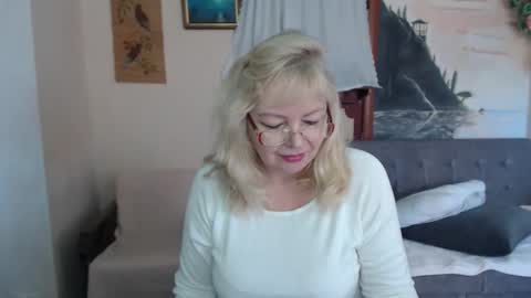BarbaraBlondy online show from 11.14.25