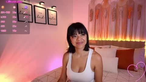 Snapshot of evelynowen chatting on 05.17.26 Evy Owen online show from 05.17.26