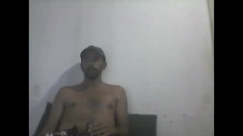 Snapshot of everaldosantos chatting on 01.28.25 everaldosantos online show from 01.28.25