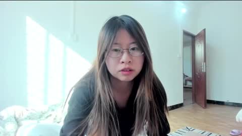 Snapshot of everhigh chatting on 01.12.25 Coco online show from 01.12.25