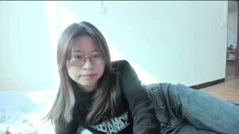 Snapshot of everhigh chatting on 01.16.25 Coco online show from 01.16.25