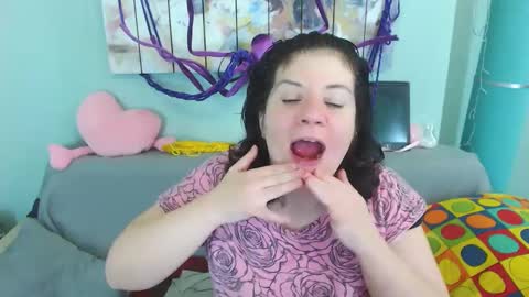 Everly online show from 12.20.24