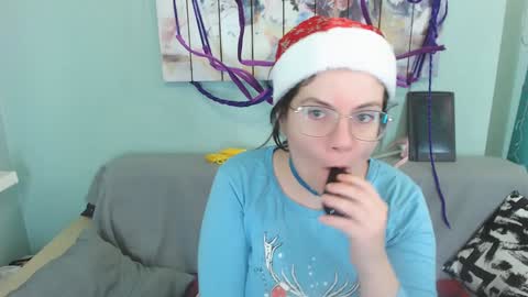 Everly online show from 12.25.24