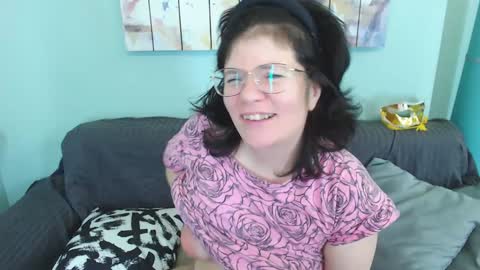 Everly online show from 01.12.25