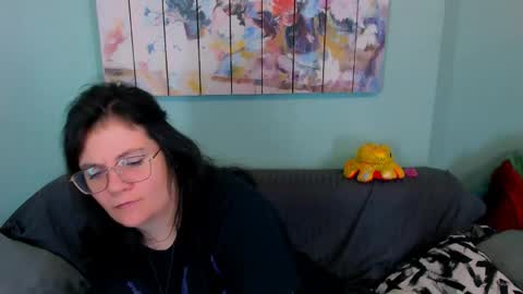 Snapshot of everly_rays chatting on 04.24.26 Everly online show from 04.24.26