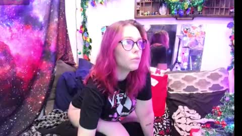 Evie online show from 12.16.24