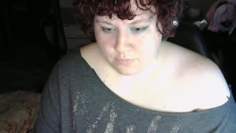 Snapshot of evermoreeve chatting on 06.14.26 evermoreeve online show from 06.14.26