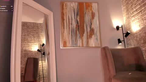 Snapshot of everyh chatting on 02.05.25 Sophia online show from 02.05.25