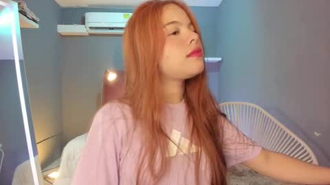 Snapshot of everyh chatting on 10.01.25 Sophia online show from 10.01.25