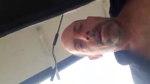 Snapshot of everymomenthorney chatting on 11.23.25 everymomenthorney online show from 11.23.25