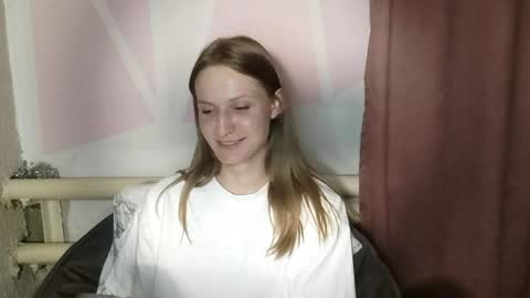 Aurora online show from 04.21.26