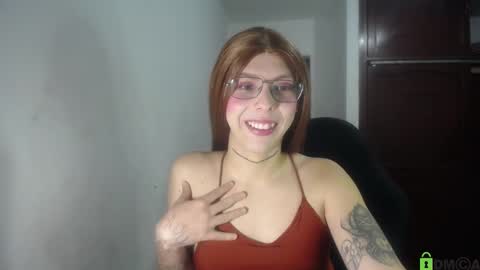 Snapshot of evi_kitty chatting on 03.10.26 Evi online show from 03.10.26