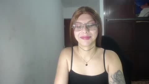 Snapshot of evi_kitty chatting on 05.07.26 Evi online show from 05.07.26