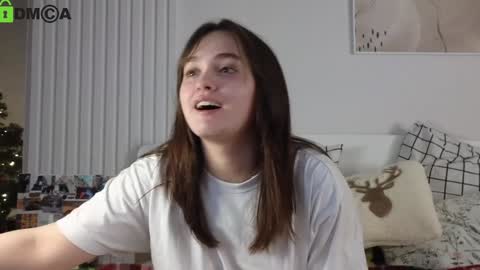 Snapshot of evi_woow chatting on 12.30.24 evi_woow online show from 12.30.24