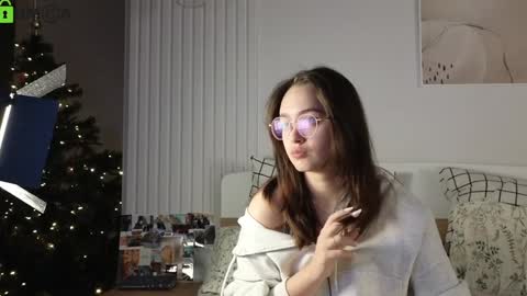 Snapshot of evi_woow chatting on 01.14.25 evi_woow online show from 01.14.25