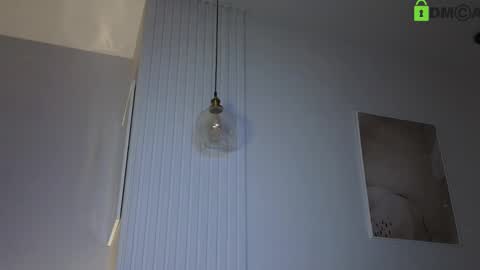 Snapshot of evi_woow chatting on 02.15.25 evi_woow online show from 02.15.25