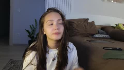 Snapshot of evi_woow chatting on 09.08.25 evi_woow online show from 09.08.25