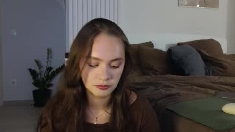 Snapshot of evi_woow chatting on 09.10.25 evi_woow online show from 09.10.25