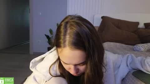 Snapshot of evi_woow chatting on 09.21.25 evi_woow online show from 09.21.25