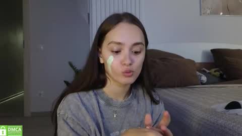 Snapshot of evi_woow chatting on 10.10.25 evi_woow online show from 10.10.25