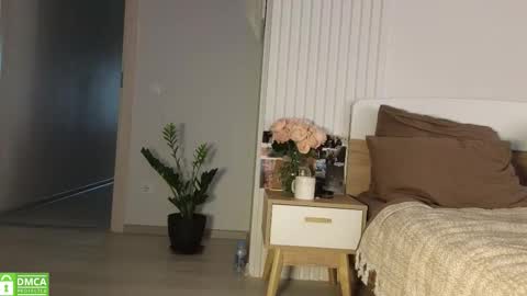 Snapshot of evi_woow chatting on 10.25.25 evi_woow online show from 10.25.25