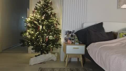 evi_woow online show from 01.05.26