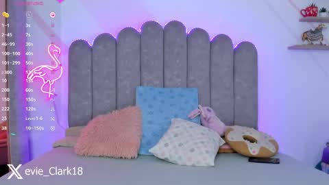 Snapshot of evie_clark_ chatting on 05.26.26 My name is Evie nice to meet you really get to know me better private is open online show from 05.26.26