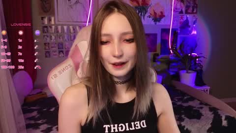 Snapshot of evie_rosen chatting on 04.27.26 Evie online show from 04.27.26