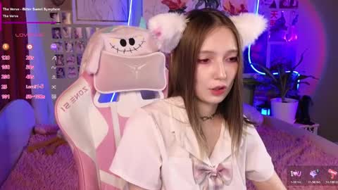 Snapshot of evie_rosen chatting on 05.17.26 Evie online show from 05.17.26
