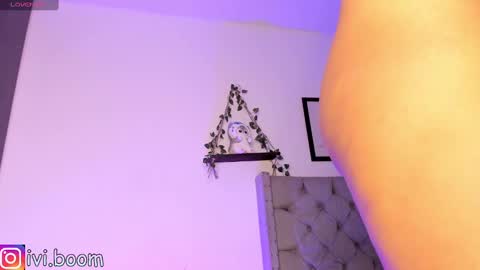 Ivi Alejandra  online show from 02.21.25