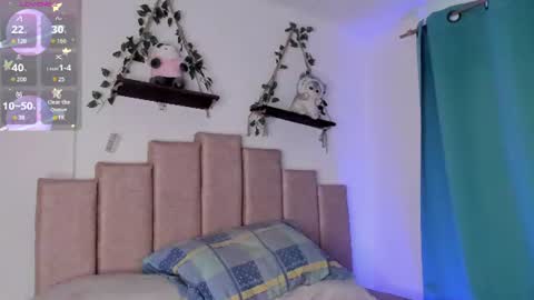 Snapshot of evieh1_ chatting on 06.22.26 Ivi Alejandra online show from 06.22.26