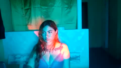 Snapshot of eviewolfie chatting on 01.25.25 Evie online show from 01.25.25