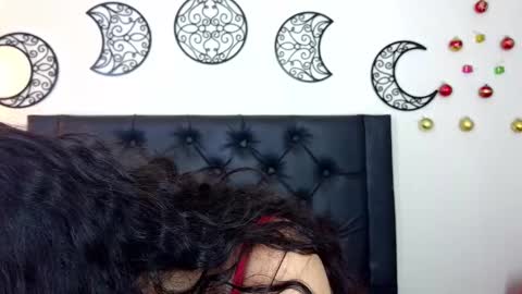 Evolet online show from 11.27.25