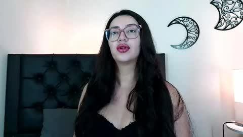 Snapshot of evoletmk chatting on 05.19.26 Evolet online show from 05.19.26