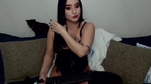 Snapshot of evvadomme chatting on 02.02.25 EvvaDomme online show from 02.02.25