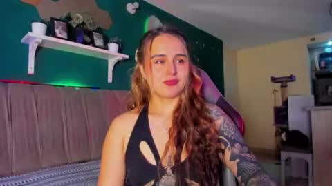 Snapshot of evy_orange1 chatting on 07.21.26 EVY online show from 07.21.26