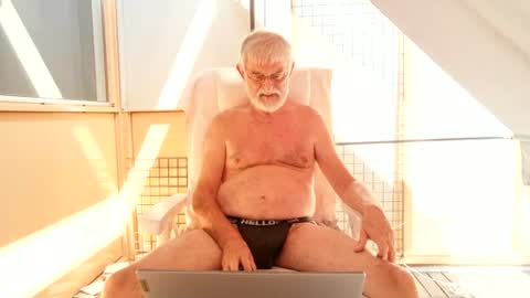 Snapshot of ewaldwillems99 chatting on 07.01.26 Naaktloper online show from 07.01.26