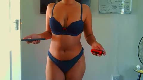 courtney online show from 04.14.26