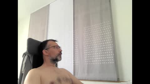 Snapshot of exhibit77 chatting on 04.10.26 exhibit77 online show from 04.10.26