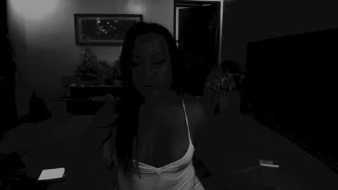 Snapshot of exotic_angel69 chatting on 03.10.25 voloptous mommy angel online show from 03.10.25