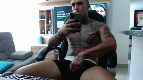 Snapshot of exotic_dude chatting on 09.24.25 camilo online show from 09.24.25