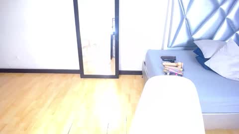 exotic_karmella online show from 12.04.25