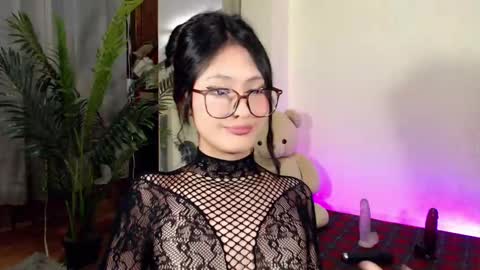 Snapshot of expensive_candyx chatting on 01.05.25 Candy online show from 01.05.25