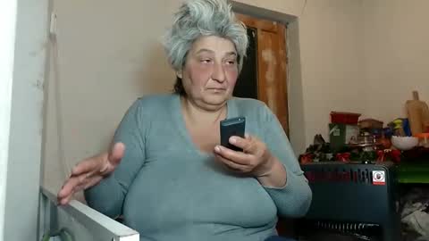 Snapshot of exquisitemature chatting on 02.17.25 ExquisiteMature online show from 02.17.25