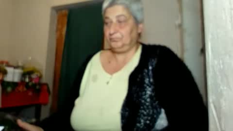 Snapshot of exquisitemature chatting on 10.09.25 ExquisiteMature online show from 10.09.25